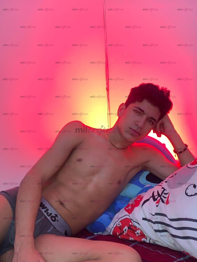 FOTOS DE CHICO ACTIVO , JOVEN CALIENTE Y MORBOSO Y JUGUETÓN