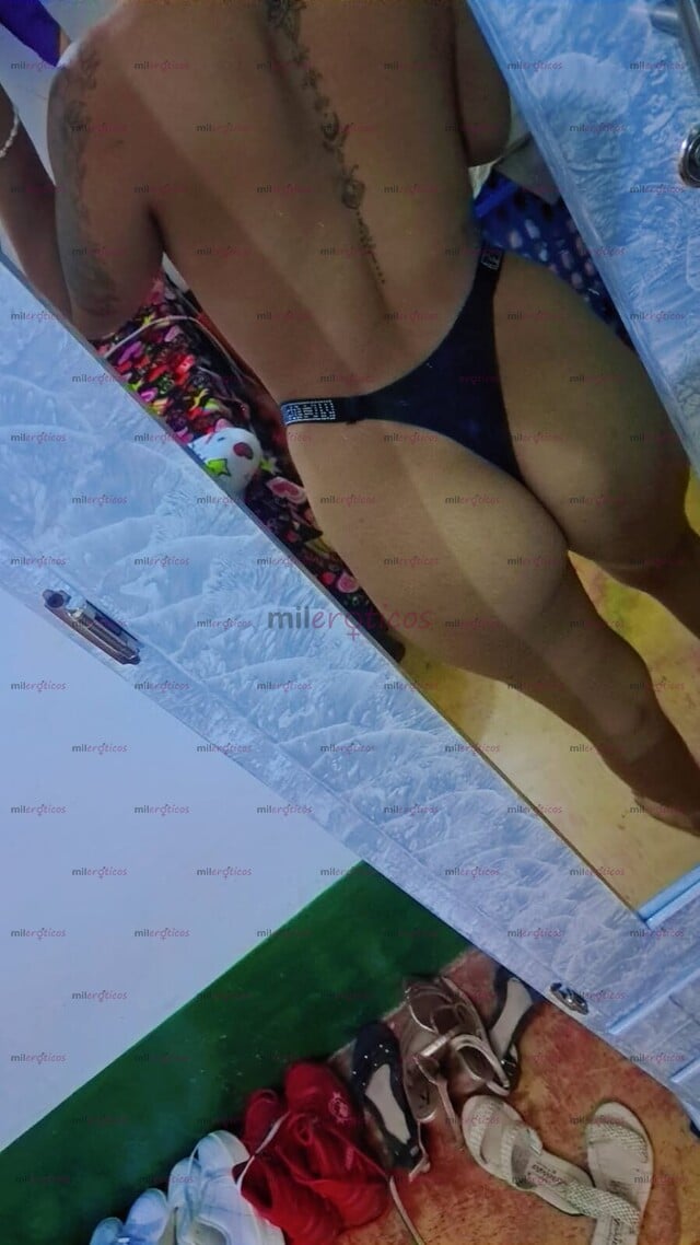 FOTOS DE SOY UNA MORENITA MUY HERMOSA TAN SOLO 19 AÑOS ??????