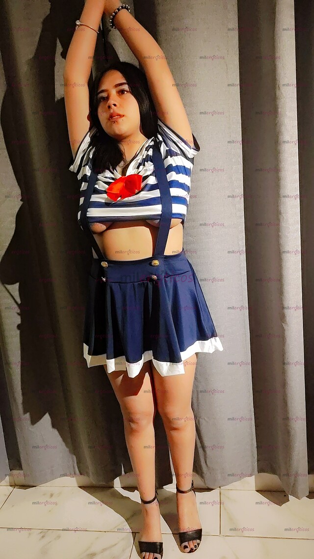 FOTOS DE YAMI ESTUDIANTE CARIÑOSA CON BUENA ACTITUD Y SIN PRISAS