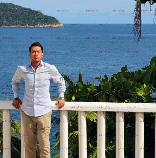 FOTOS DE ACTIVO MUY JOVEN Y VARONIL, 1.94CM DE ALTURA!!!