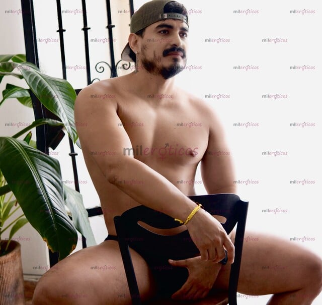 FOTOS DE PRIVACY, ATTENTION AND PLEASURE IN SAFE HANDS.