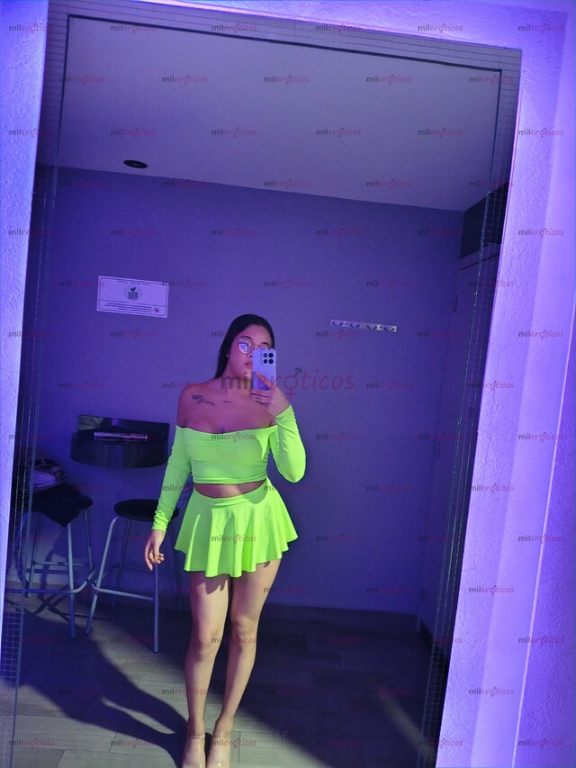 FOTOS DE UNA MUÑECA TOTAL, SUPER COMPLACIENTE Y HORNY