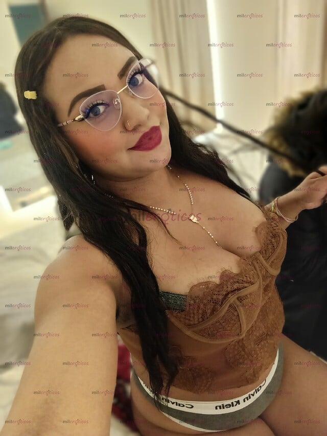 FOTOS DE HERMOSA SCORTS VIP BAJITA MUY CONSENTIDORA TE HAGO UNA DELICIOSA MAMADA