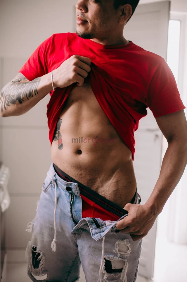 Ola sou um garoto alto nivel experimente com casais iniciantes atendo tbm homens passivos trans vc que busca por sigilo absoluto e um garoto cheio de...