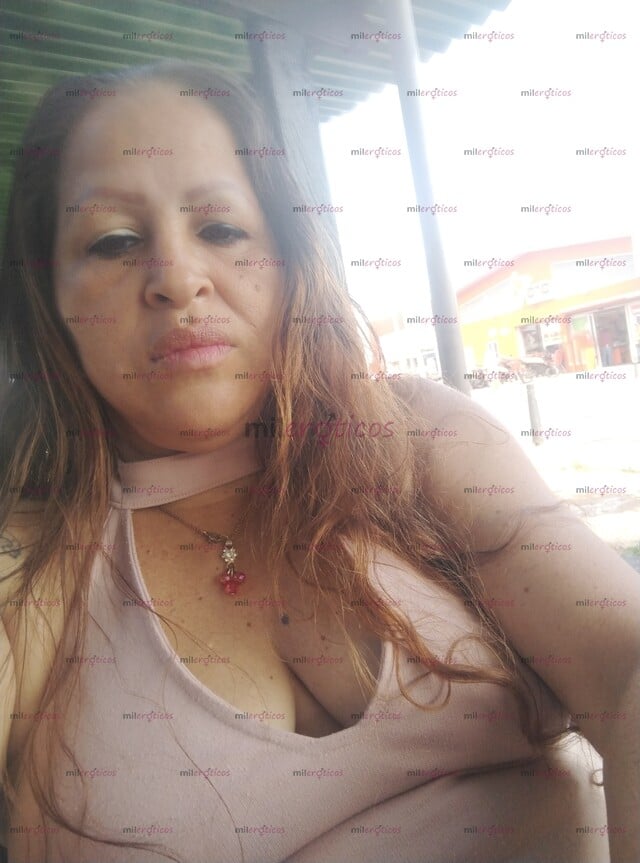 FOTOS DE HERMOSA VETERANA BLANQUITA GORDITA VOLUPTUOSA NINFÓMANA PIERNONA NALGONA