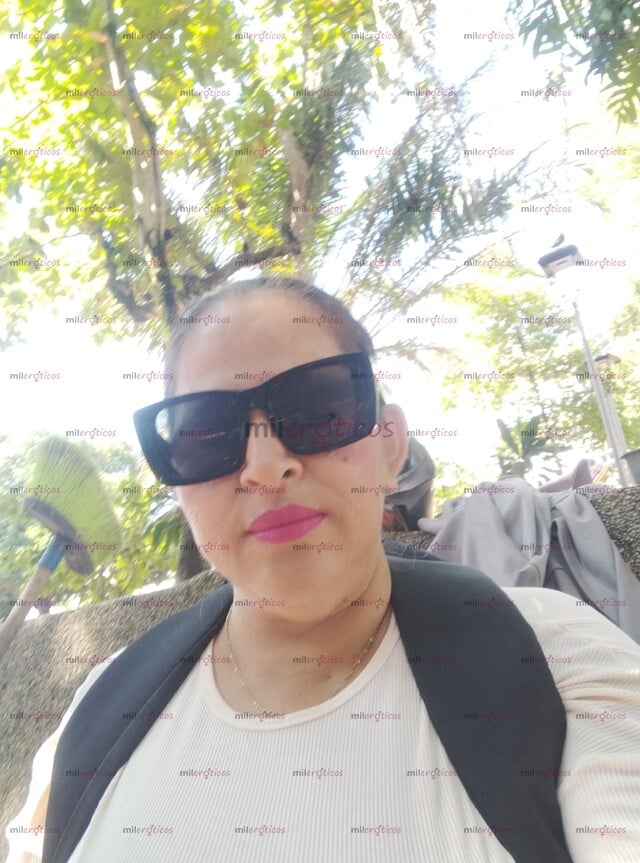 FOTOS DE HERMOSA VETERANA BLANQUITA GORDITA VOLUPTUOSA NINFÓMANA PIERNONA NALGONA