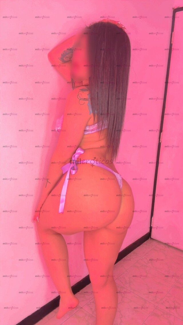 FOTOS DE ADRIANA UNA BELLEZA LLENA DE EXPLOSIÓN NATURAL UN CUERPO TALLADO