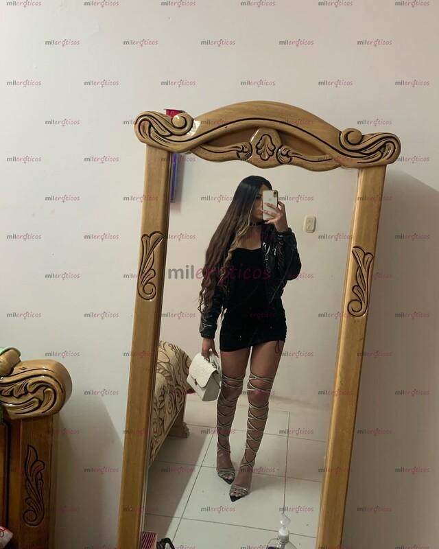 FOTOS DE BOMBA EXÓTICA.VERONIKA VERGONA Y JUGUETONA