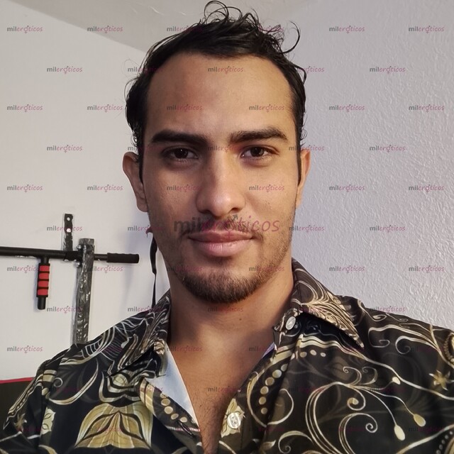 FOTOS DE PÍDEME LO QUE DESEAS ,ESTOY PARA SACIARTE ALGO CALIENTITO RICO