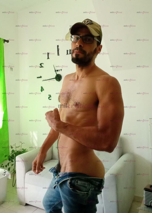 FOTOS DE BORIS4FLACO MADURO MACHO VERGÓN 100% ACTIVO