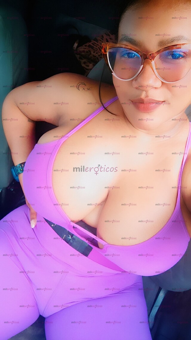 FOTOS DE SENSUALISIMA MUJER CON UNAS TETAS DE ENSUEÑO.