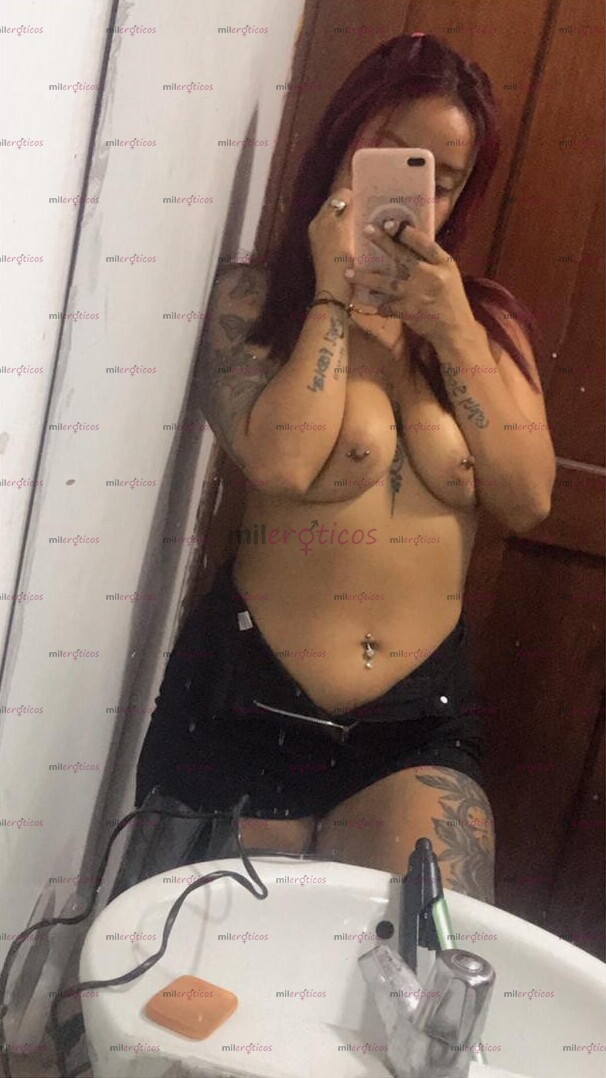 FOTOS DE PELIROJA JUGUETONA CON GRANDES CURVAS EXTROVERTIDA