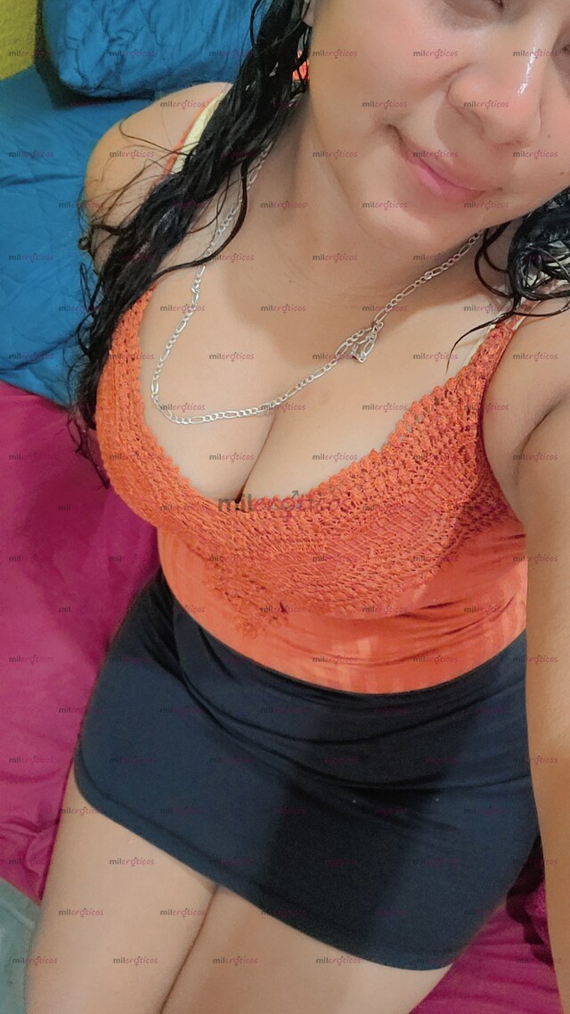 FOTOS DE SOY MORENA CHAPARRITA ME GUSTA HACER CONTENIDO