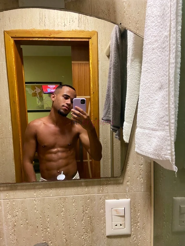 Ola me chamo yuri novo na cidade amp e sou um boy amp bem safado faco muito bem ativo e passivo estou aqui para melhor satisfaze lo tenho local propri...