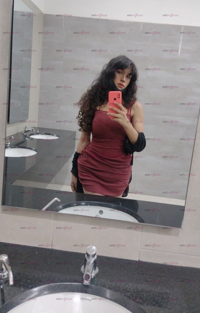 FOTOS DE HI ME LLAMAN MELONCITOS, BELLA TRANSEXUAL JOVEN, CON DESEOS DE HACERTE FELIZ