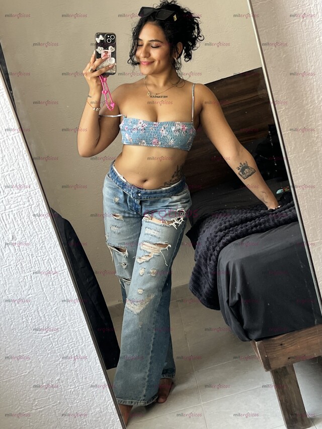 FOTOS DE HOLA BEBÉ SOY JADE, COLOMBIANA; UNA CHICA EXTROVERTIDA Y MUY CACHONDA.. LLÁMAME