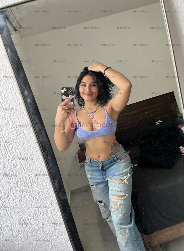 FOTOS DE HOLA BEBÉ SOY JADE, COLOMBIANA; UNA CHICA EXTROVERTIDA Y MUY CACHONDA.. LLÁMAME