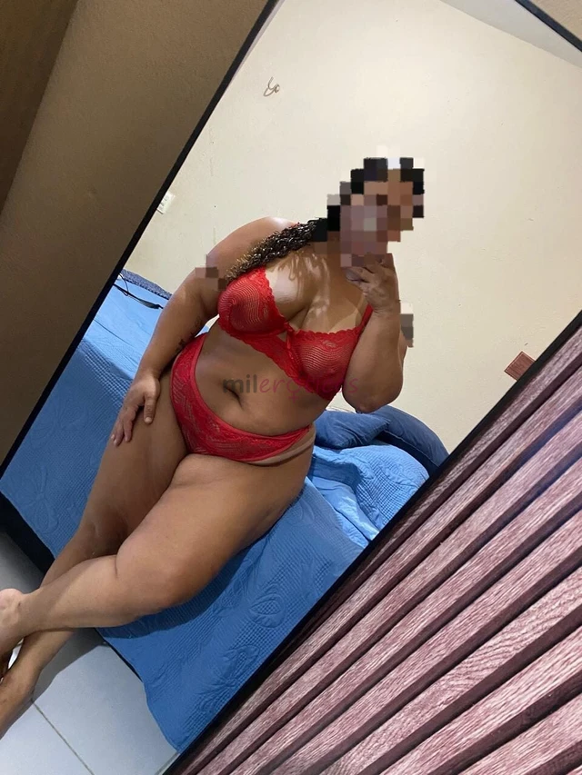 Gordinha rabuda de luxo toda bronzeada cm de rabo gulosoola sabe aquela verdadeira bbw que sempre sonhou pois voce acabou de encontrar dona de um sorr...