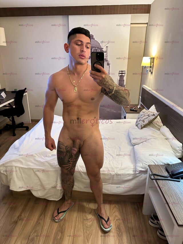 FOTOS DE MACHO ACTIVO DOMINANTE 21 DE VERGA 3 DEDO DE GROSOR PARA TU CULO Y BOCA
