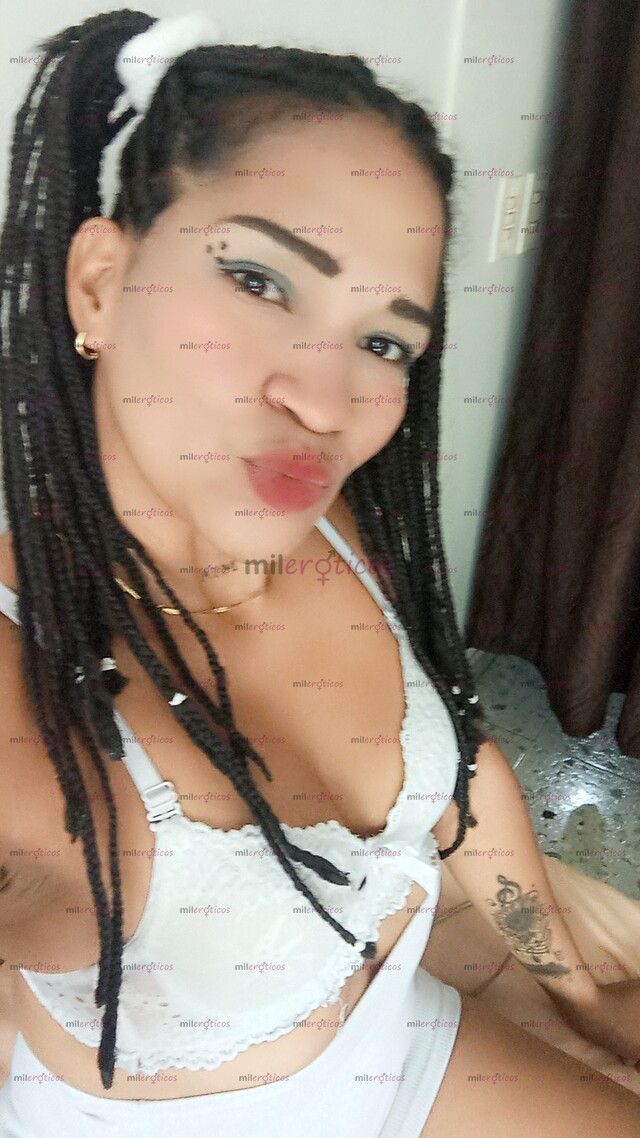 FOTOS DE MIA LA REINA DEL SEXO ANAL CON LLUVIAS CON CONTENIDO VIRTUAL CALIENTE