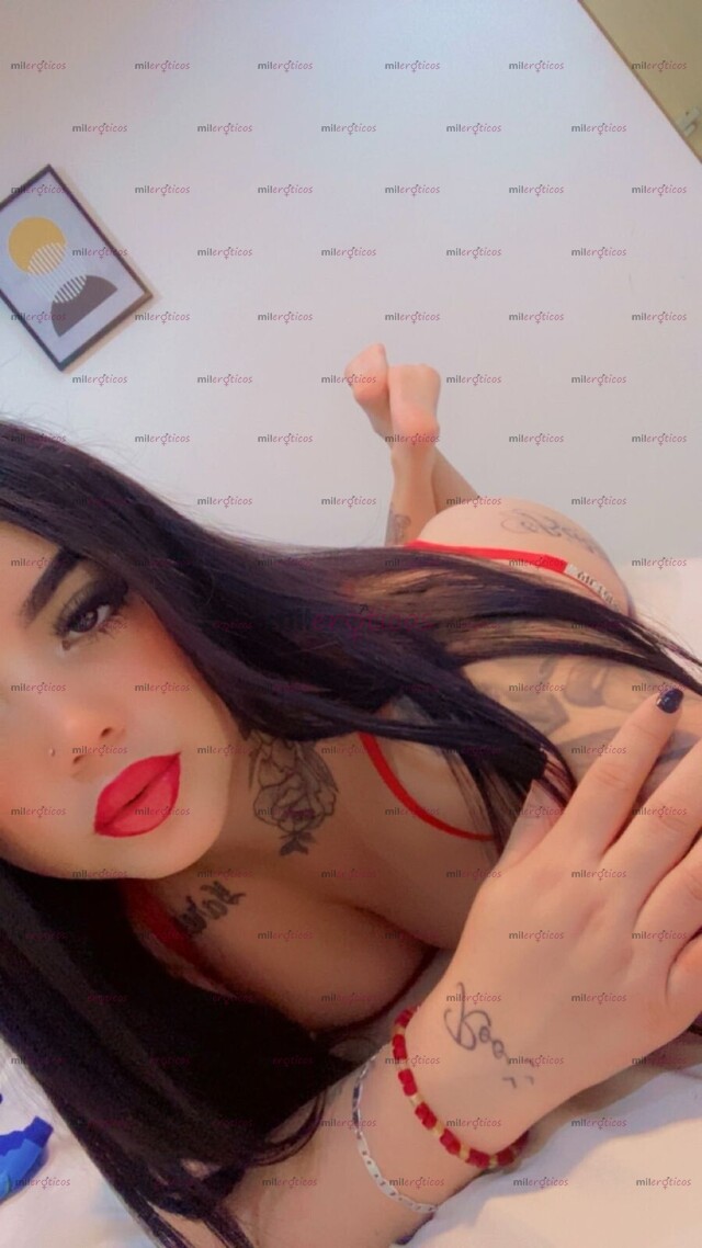 FOTOS DE DANI TAPATÍA 20 AÑOS ATIENDO A PAREJAS