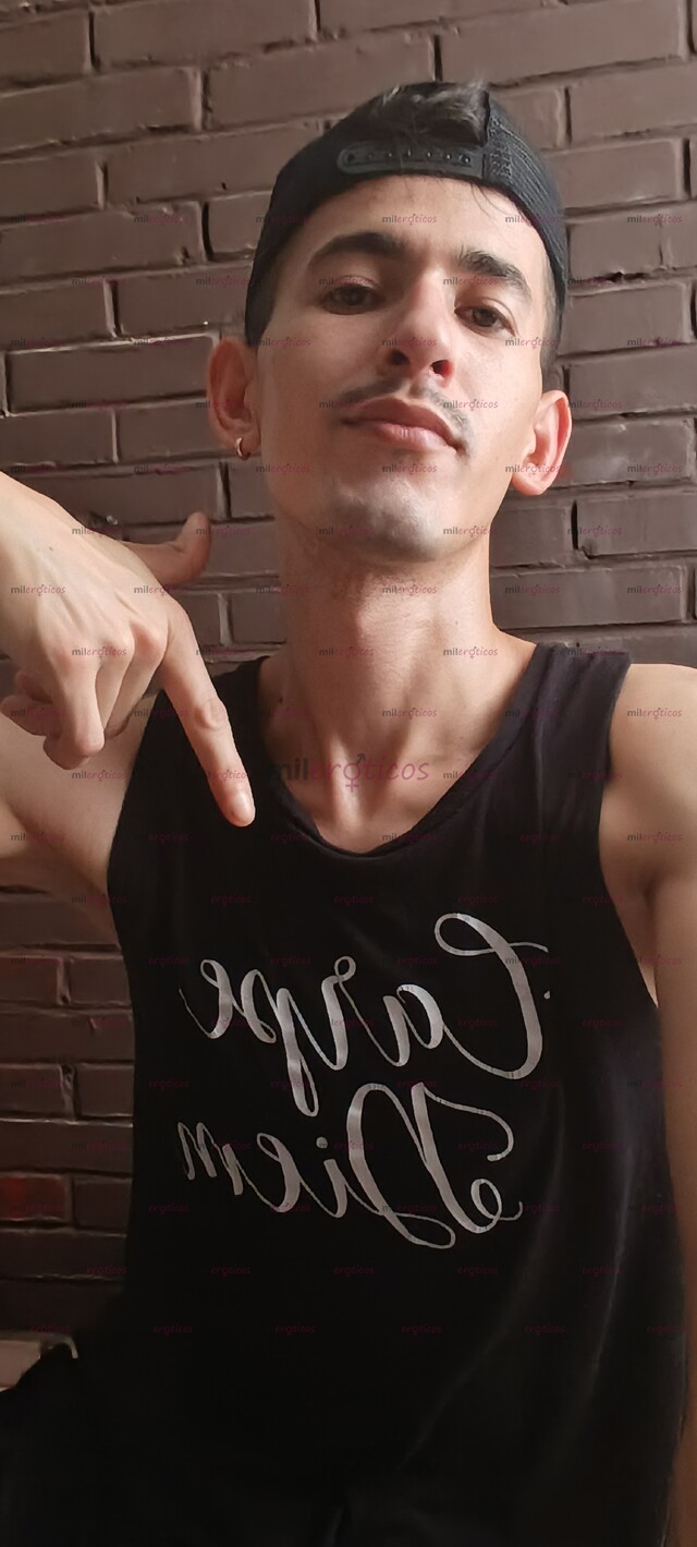 FOTOS DE TWINK FLAQUITO COMPLACIENTE SUMISO Y OBEDIENTE CON PAPI