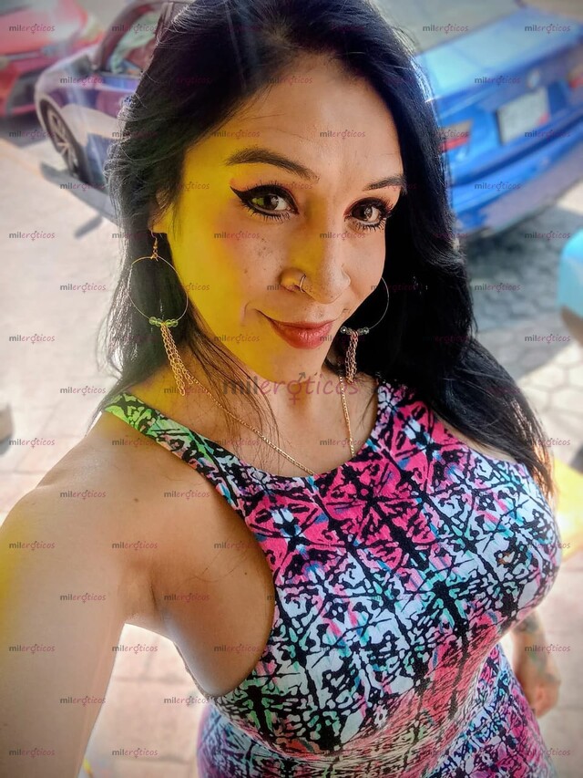 FOTOS DE HOLA AMOR, SOY ELIZABETH. LA PELINEGRA MAS CALIENTE Y COMPLACIENTE !!!