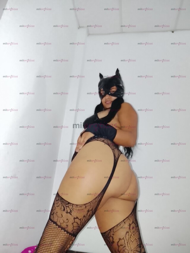 FOTOS DE CHAMITA CALIENTE CON CULO GRANDE Y MOVIMIENTO DE CADERAS MUY ARDIENTE EN LA CAMA