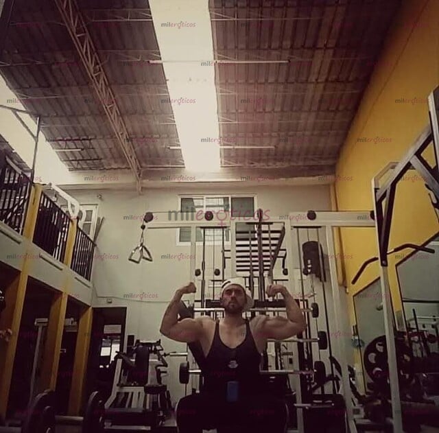 FOTOS DE CABRON BARBON, PEDAZO LECHERO, SOLO HOY CONTACTA PARA PARTIRTE EL ORTO
