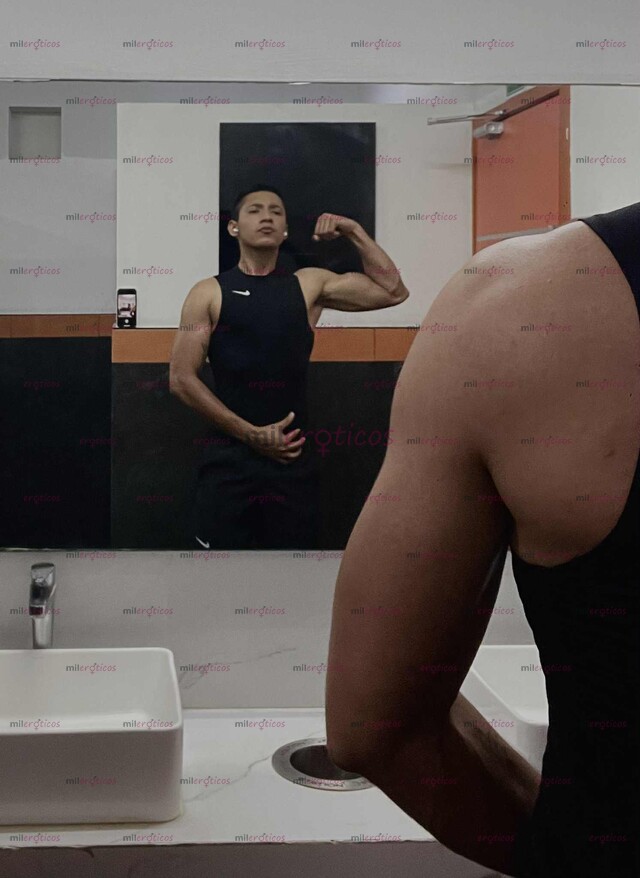 FOTOS DE JOVEN NALGON Y VERGON CON 22 CM, CON LUGAR