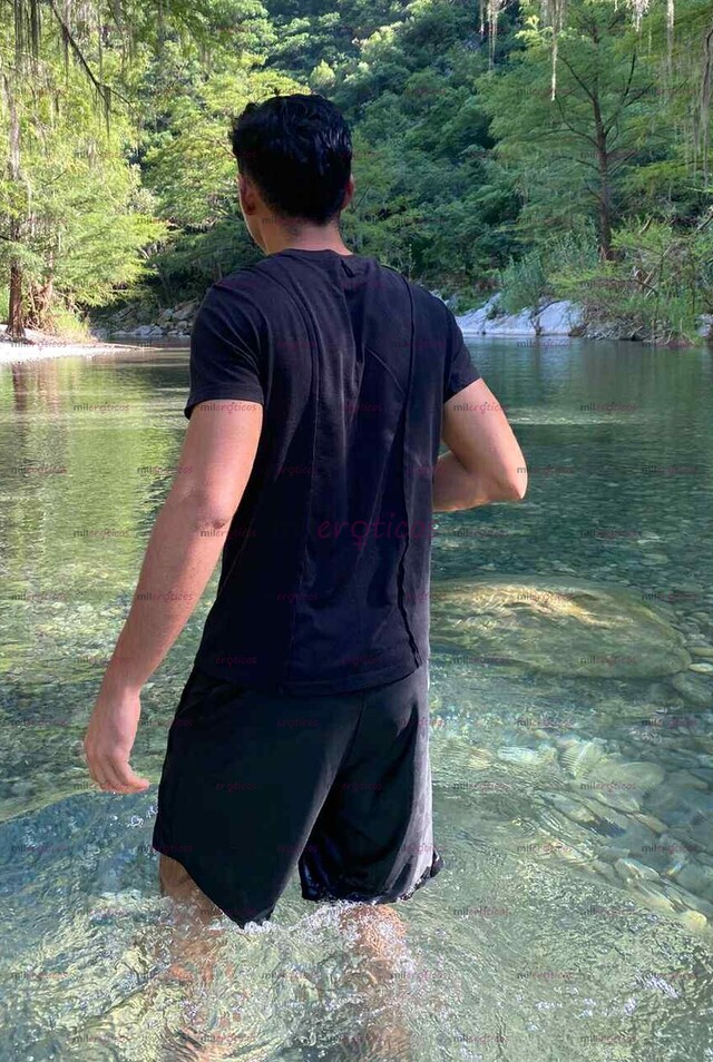 FOTOS DE JOVEN NALGON Y VERGON CON 22 CM, CON LUGAR