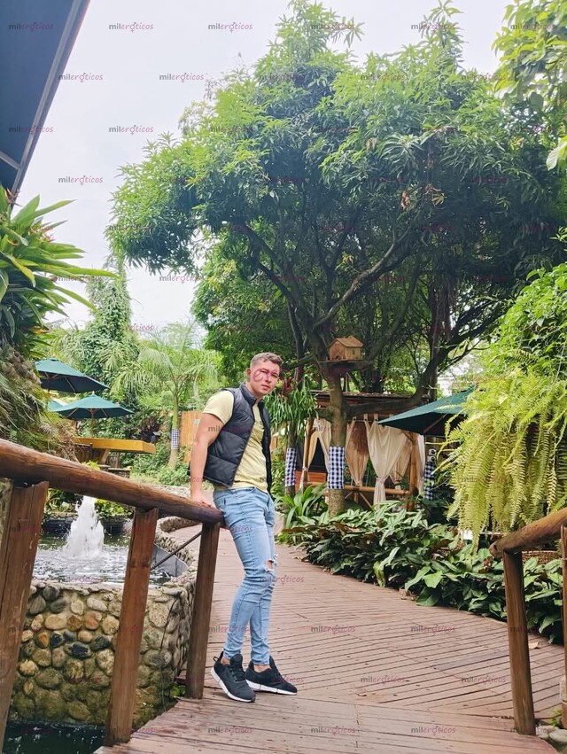 FOTOS DE QUIERES ENCENDER ESA CHISPA Y SENTIR SENSACIÓNES NUEVAS ESCRIBEME