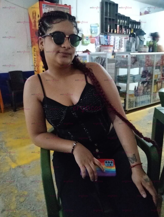 FOTOS DE SOY UNA CRESPA MAS OMENOS ALTA MIDO UNO 1:69 SOY BLANCA...??