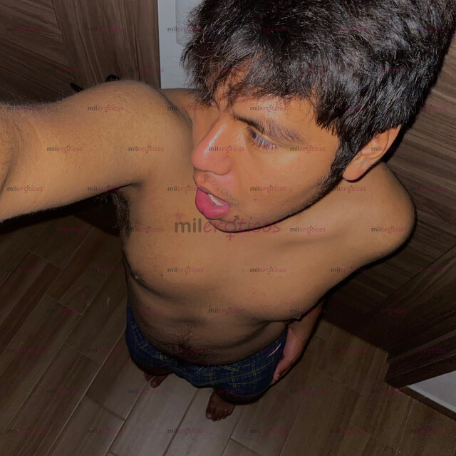 FOTOS DE VERSÁTIL, JOVEN Y LISTO PARA LO QUE QUE TÚ QUIERAS