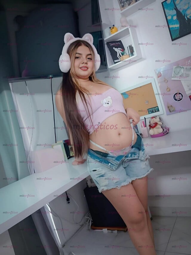 FOTOS DE TU NUEVA TENTACIÓN DE 18 AÑOS: RECIÉN LLEGADA Y LISTA PARA SORPRENDER