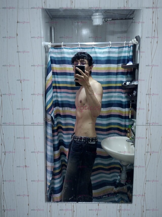 FOTOS DE CHICO JOVEN SCORT, DELGADO, TWINK, ALTO, CARISMÁTICO Y MUY BUENA COMPAÑÍA