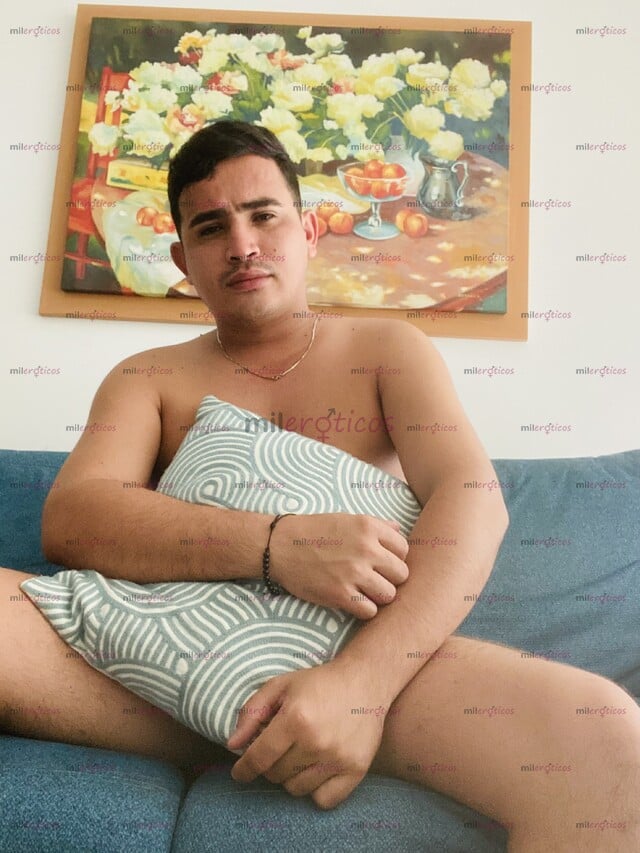 FOTOS DE COLOMBIANO VERSATIL MASCULINO. FETICHISTA Y DOMINANTE.