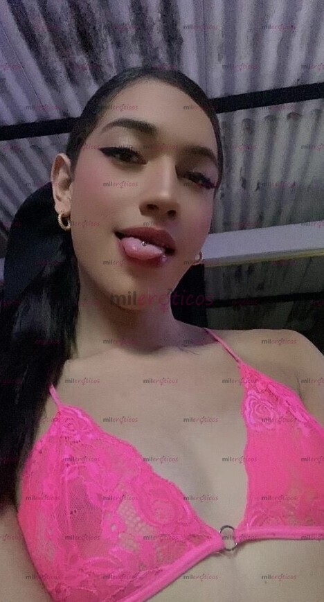 FOTOS DE PERVERTIDA PAULINA CON GANAS DE VERGA Y LECHE EN MIS SENOS