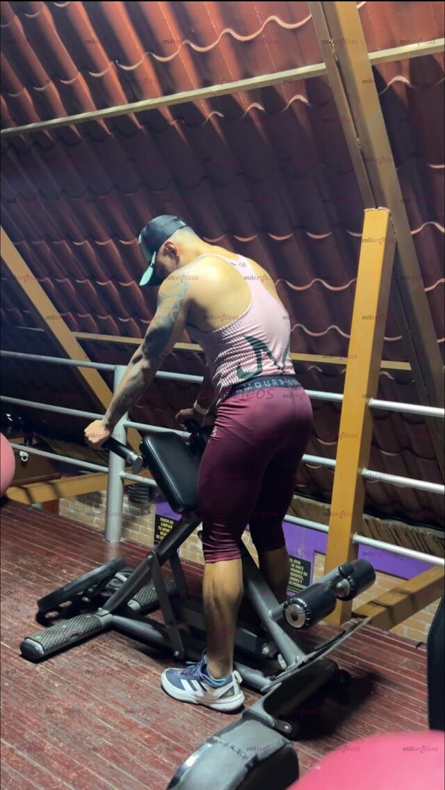 FOTOS DE NO PROMO NO DESCUENTOS MACHO ACTIVO GUAPO MAMADO TATUADO 20CM CON DTO
