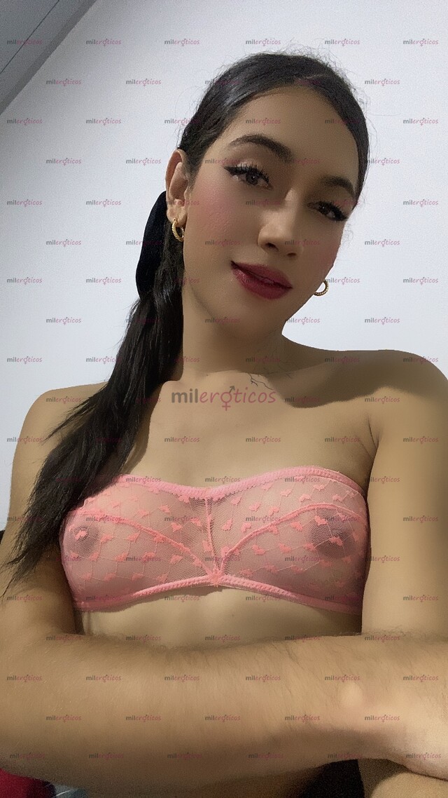 FOTOS DE PERVERTIDA PAULINA CON GANAS DE VERGA Y LECHE EN MIS SENOS