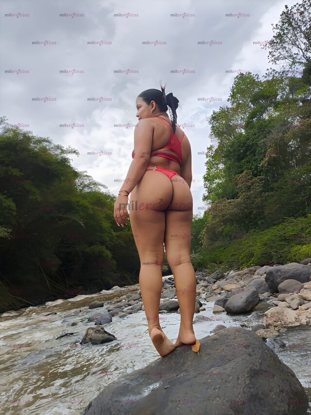 FOTOS DE KAROL, RICA NALGONCITA, MUY COMPLACIENTE Y ADICTA AL SEXO DURO