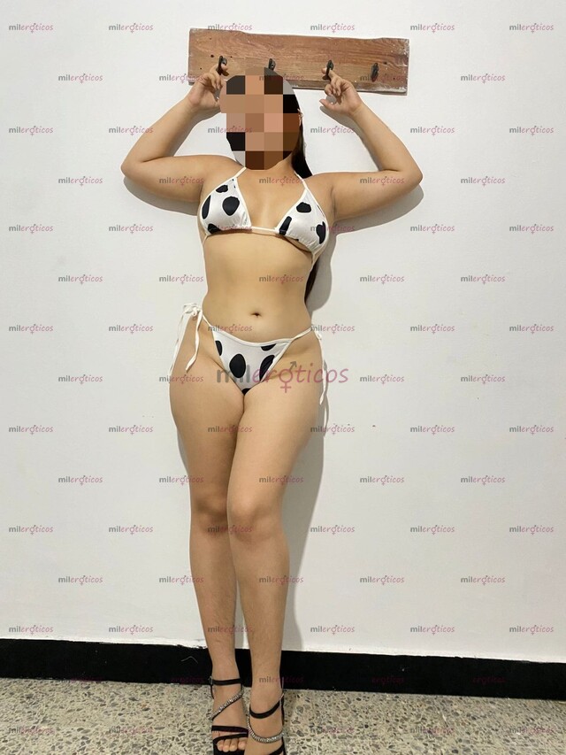FOTOS DE CARITA PRECIOSA, HERMOSO CUERPO, PIEL BLANCA, COLA PARADA Y SENOS REDONDOS