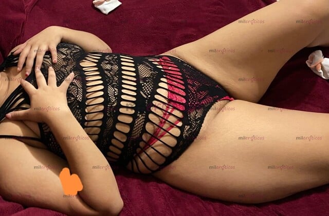 FOTOS DE VALERIA CHICA CURVI, BONITA, LINDA SOY SUMISA TENGO 18 AÑOS, CURVI