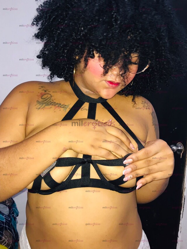 FOTOS DE SOY UNA CRESPA HERMOSA, DE COLA GIGANTE Y TETAS NATURALES ENORMES