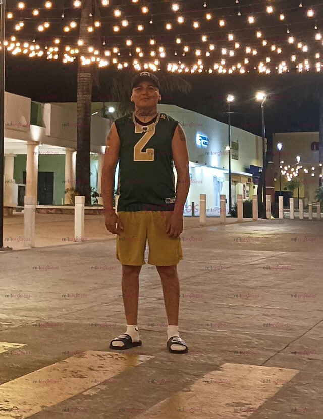 FOTOS DE CHACAL DE TEZ CLARA TATUADO RECIÉN LLEGADO A TÚ CIUDAD CARISMÁTICO PROMOCION