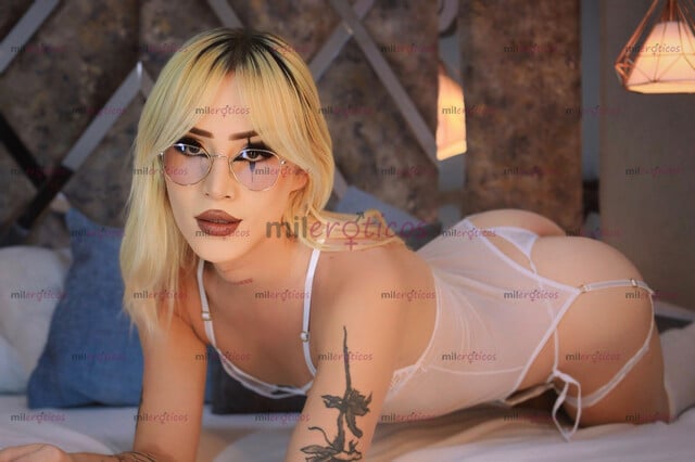 FOTOS DE ALEXA MEJIA. RUBIA, VERGONA COMPLACIENTE.