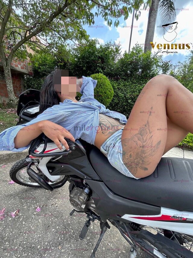 FOTOS DE MÍA TU CHICA FAVORITA, PAISA TATUADA VEN PARA Q VIVAS MOMENTOS EXCLUSIVOS