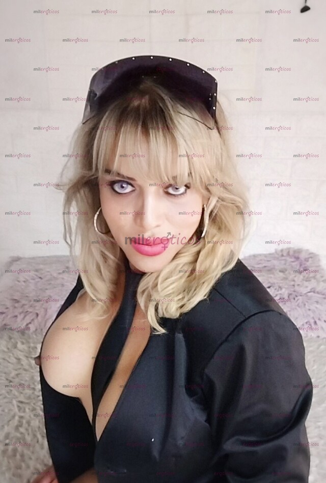 FOTOS DE BAMBOLA.... ME GUSTAN LOS HOMBRES FUERTES DE CARACTER DOMINANTE