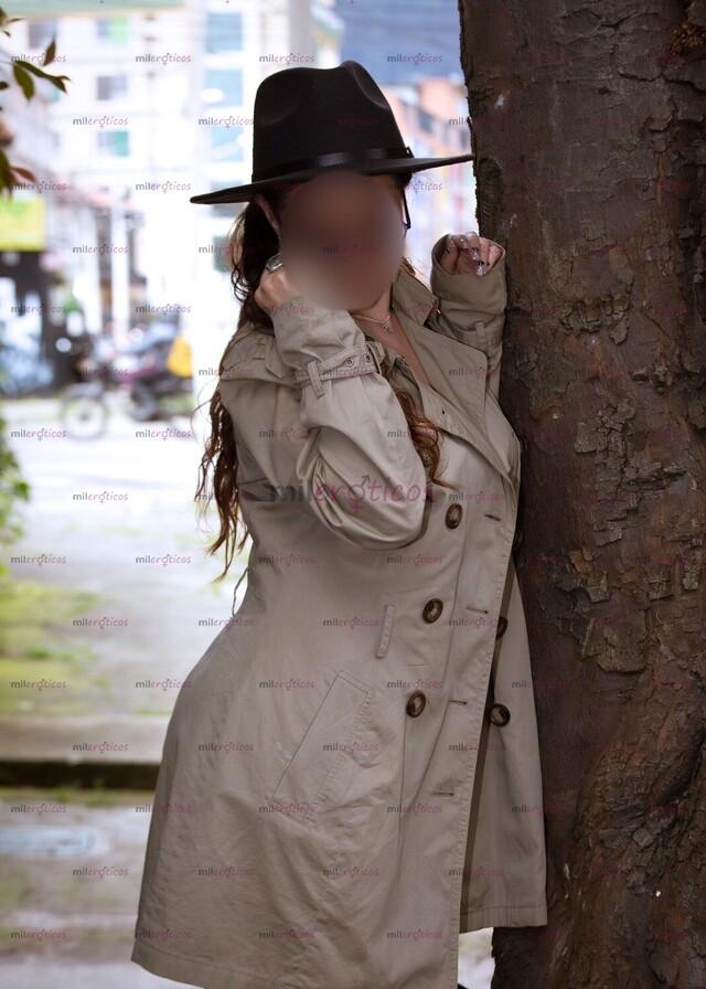 FOTOS DE MADURITA ELEGANTE, COMPLACIENTE TODA UNA MILF PARA DISFRUTAR