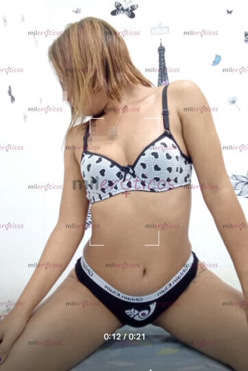 FOTOS DE CHICA ATREVIDA, CARIÑOSA VEN Y DISFRUTA DE ESTA PEQUEÑA NENA